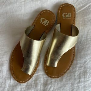 Gianni Bini- Gold Sandals- 8.5 NEVER WORN